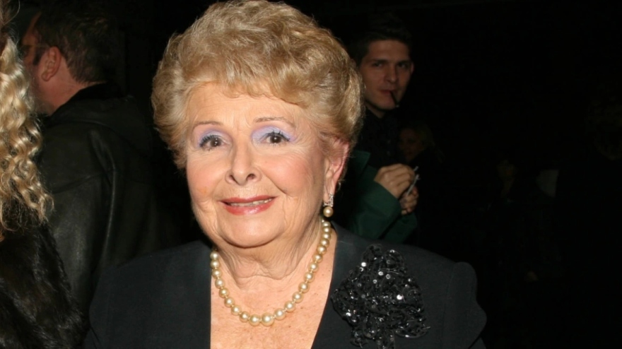 Βέφα Αλεξιάδου: Η βασίλισσα της τηλεοπτικής κουζίνας δεν είναι πια εδώ - Η Μενεγάκη, η Κορομηλά και οι τραγωδίες της ζωής της