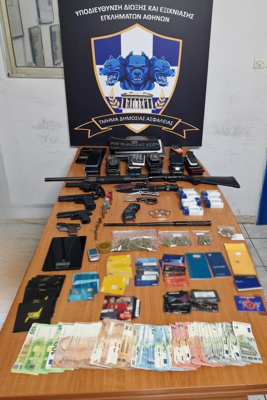 Στη φάκα της ΕΛ.ΑΣ. πολυμελής συμμορία με κέρδη εκατομμυρίων – Παρίσταναν τους λογιστές και πούλαγαν αυτοκίνητα - φαντάσματα