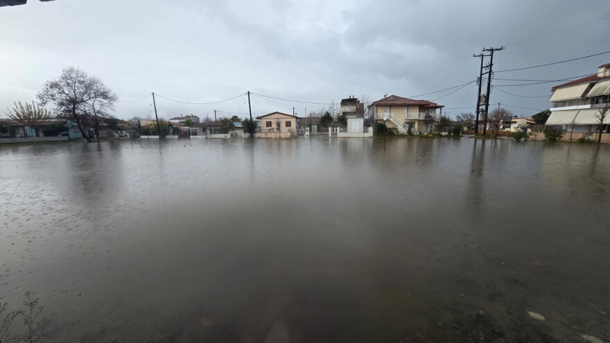 Κακοκαιρία Bora: Έως την Τρίτη τα επικίνδυνα φαινόμενα - Πλημμυρισμένες Ρόδος και Λήμνος, προβλήματα σε Χαλκιδική, Πιερία, Λάρισα