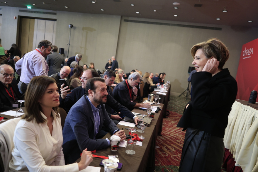 Φάμελλος: Δεν χρειάζεται μια αντιπολίτευση που θα χορεύει ταγκό - Ποιοι επέστρεψαν για την μετά Κασσελάκη εποχή