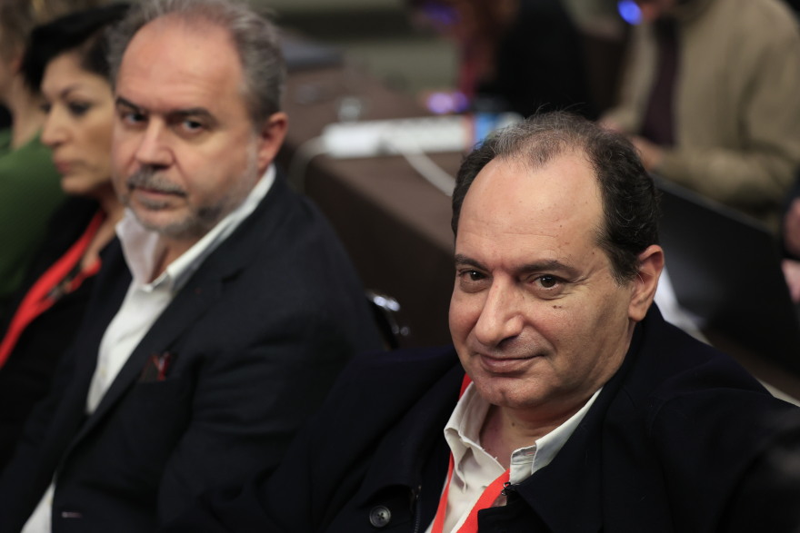 Φάμελλος: Δεν χρειάζεται μια αντιπολίτευση που θα χορεύει ταγκό - Ποιοι επέστρεψαν για την μετά Κασσελάκη εποχή