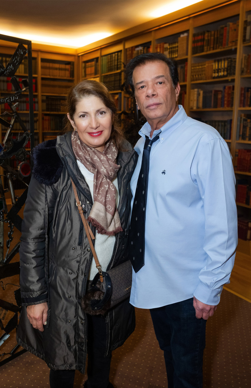 Εγκαινιάστηκε η έκθεση Γλυπτικής του Νίκου - Γιώργου Παπουτσίδη στο Μορφωτικό Ίδρυμα της ΕΣΗΕΑ