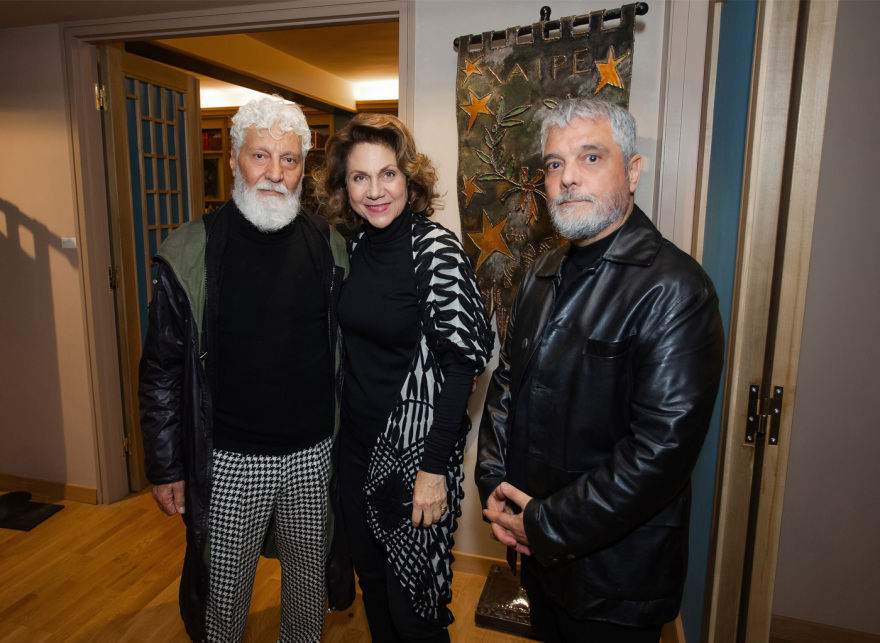 Εγκαινιάστηκε η έκθεση Γλυπτικής του Νίκου - Γιώργου Παπουτσίδη στο Μορφωτικό Ίδρυμα της ΕΣΗΕΑ