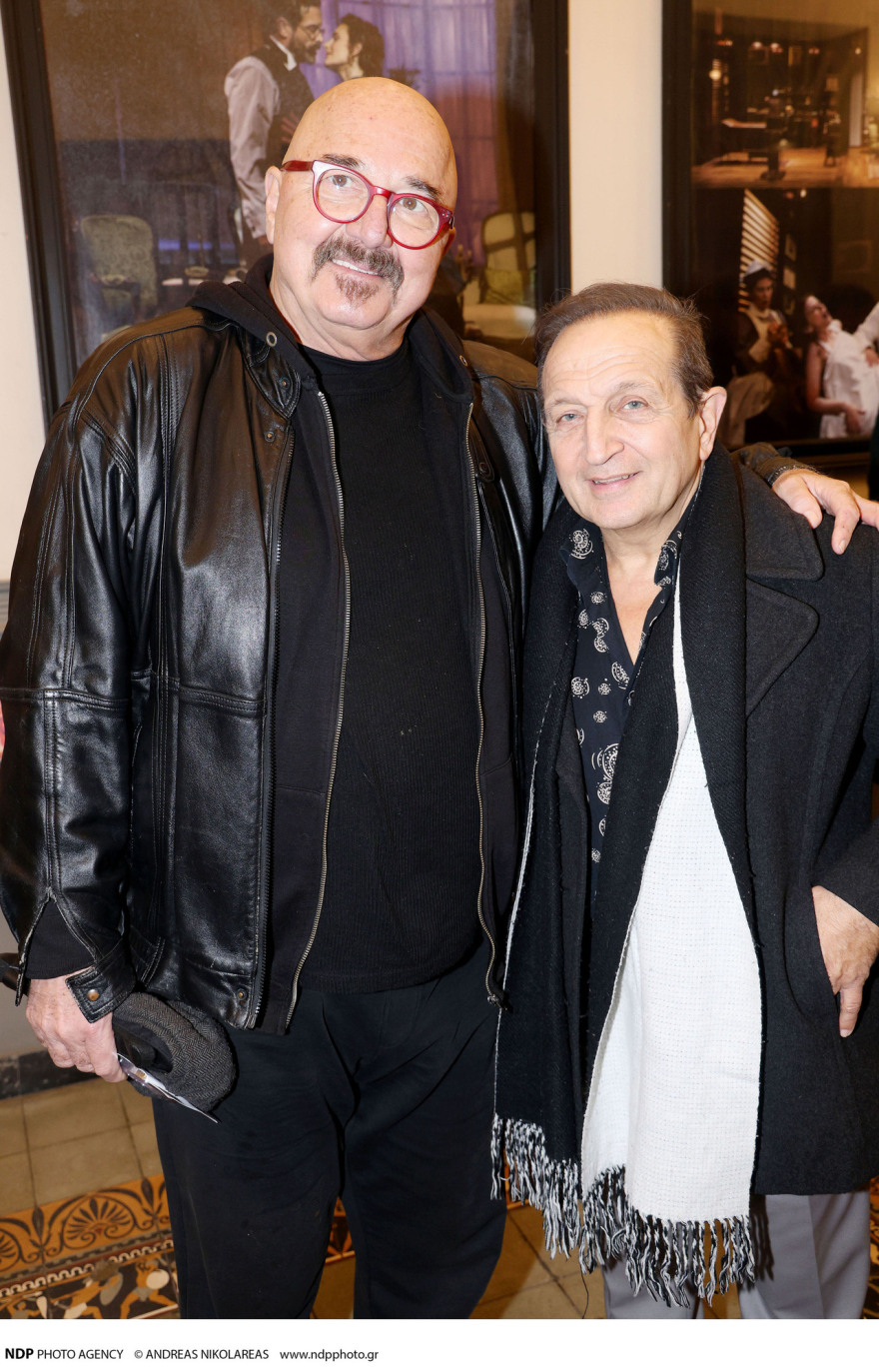 Κωνσταντίνος Μαρκουλάκης: Πρεμιέρα για το «Διπλανό δωμάτιο ή το έργο του δovητή» - Ποιοι επώνυμοι έδωσαν το παρών