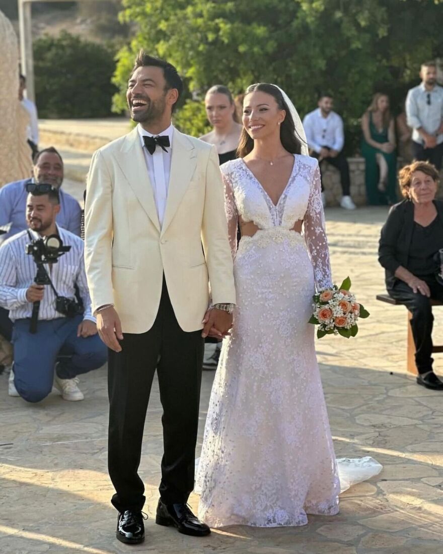 Οι επώνυμοι που ανέβηκαν τα σκαλιά της εκκλησίας το 2024