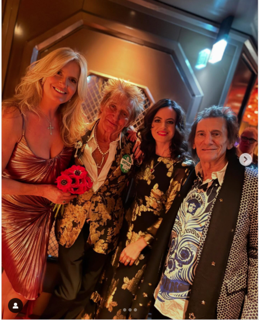 Ροντ Στιούαρτ: Η γεμάτη sex, drugs & rock 'n' roll ζωή του σταρ που έρχεται για πρώτη φορά στην Ελλάδα