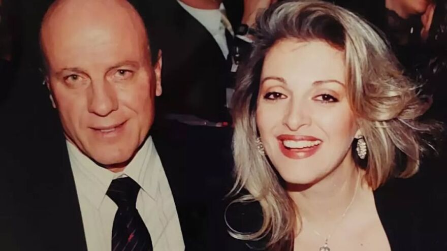 Μίμης Δομάζος: Οι δύο γάμοι, οι κόρες που απέκτησε και η σύζυγος που έμεινε μαζί του μέχρι το τέλος