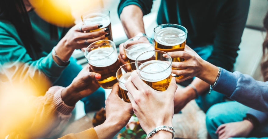 Ποιες είναι οι 10 τροφές που δεν πρέπει να αγοράζουμε σύμφωνα με τους ειδικούς
