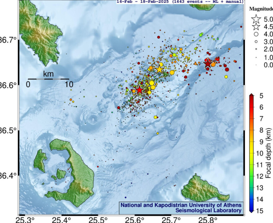 Πάνω από 21.500 σεισμοί μεταξύ Σαντορίνης και Αμοργού σε 22 μέρες, σύμφωνα με το ΕΚΠΑ - Τα πιθανότερα σενάρια για την εξέλιξη του φαινομένου