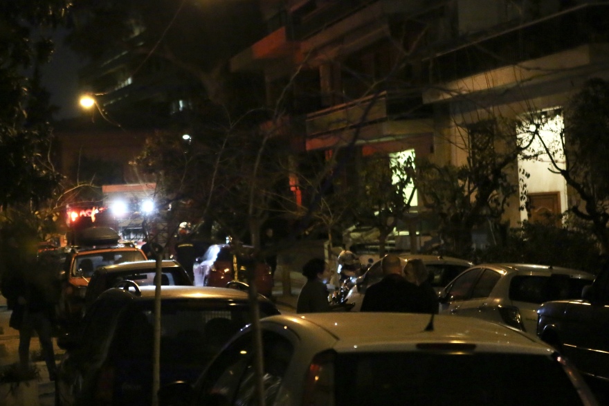 Υπο έλεγχο η φωτιά σε διαμέρισμα στο Κολωνάκι