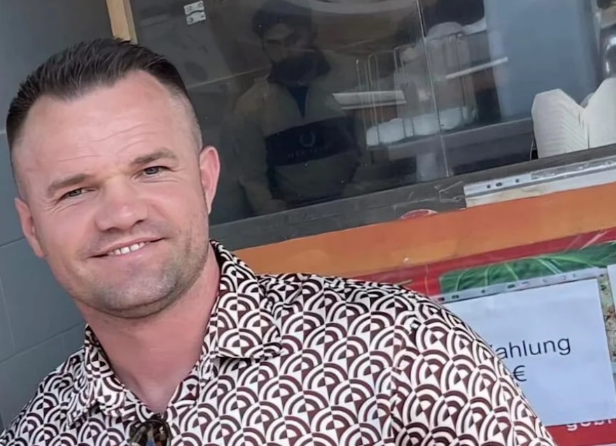 Πυροβολισμοί έξω από δικαστήριο στο Μπίλεφελντ στη διάρκεια δίκης για τη δολοφονία ενός πυγμάχου