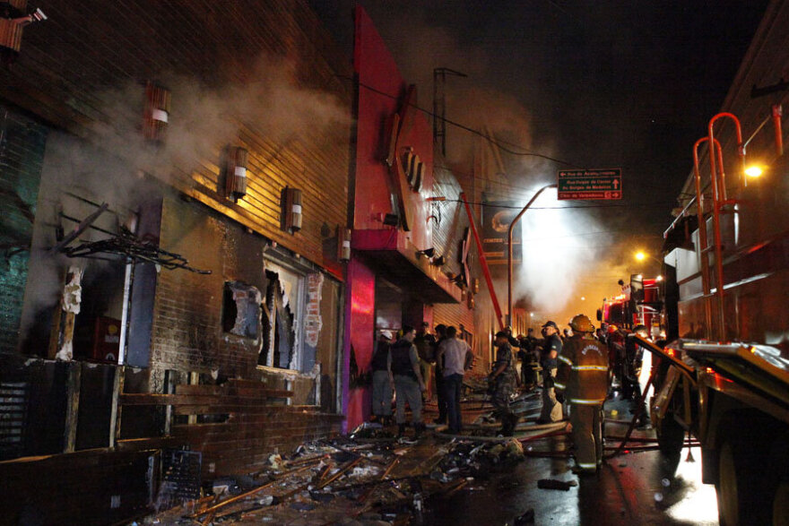  Οι πιο φονικές πυρκαγιές σε κλαμπ: Από την τραγωδία της Βόρειας Μακεδονίας μέχρι το Cocoanut Grove της Βοστώνης με τους 492 νεκρούς