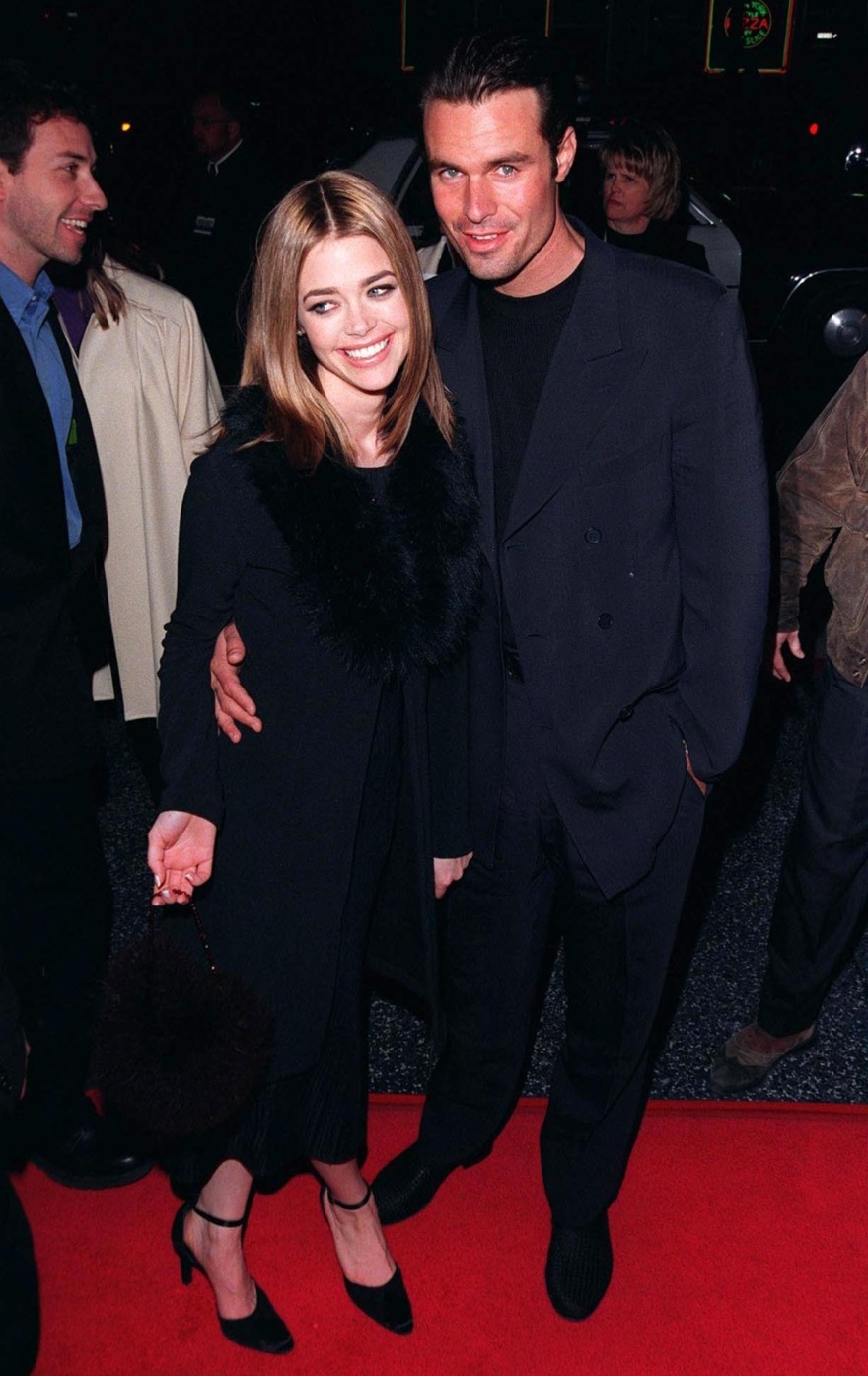 Η Ντενίζ Ρίτσαρντς αποκάλυψε πως ο Τσάρλι Σιν την ανάγκασε να κόψει κάθε επαφή με τον Πάτρικ Μαλντούν: Ζήλευε υπερβολικά