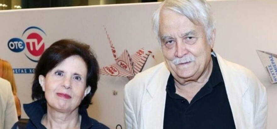 Λάκης Παπαστάθης: Αφιέρωμα του Μουσείου Μπενάκη στον σκηνοθέτη του «Παρασκηνίου», της μακροβιότερης εκπομπής πολιτισμού 