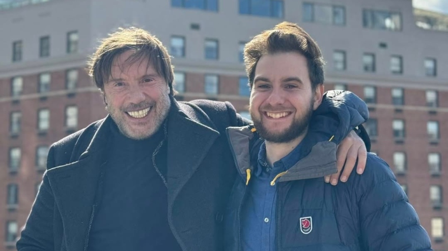 Στράτος Τζώρτζογλου για την κατάθλιψη: Αν δεν είχα τη σύζυγο και τον γιο μου, δεν θα ζούσα αυτή τη στιγμή