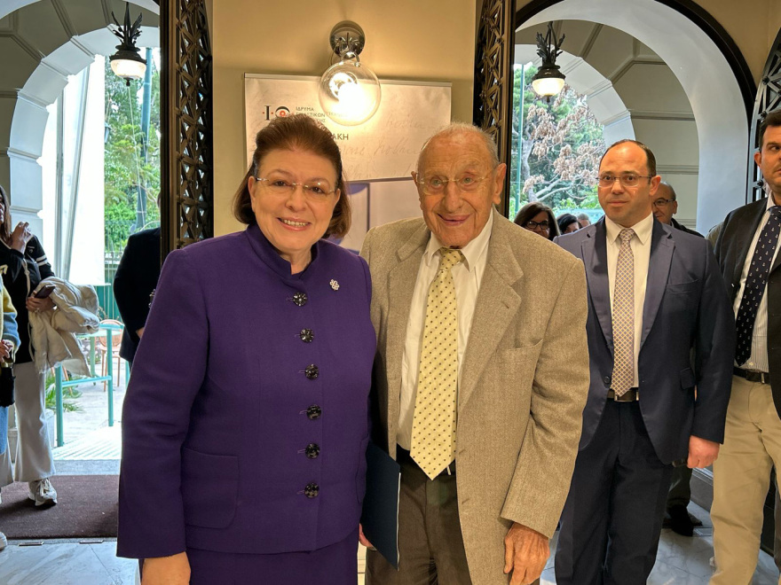 Εγκαίνια για την έκθεση «Περικλής και Ντίκος Βυζάντιος- Ζωγραφικές Συγγένειες και Αντιθέσεις» στο Ίδρυμα Θεοχαράκη