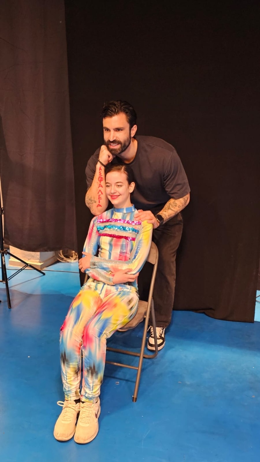 «Δίπλα σου - Πάντα Μαζί»: Καμπάνια κατά του σχολικού bullying με τη συμμετοχή δεκάδων επωνύμων - Δείτε φωτογραφίες