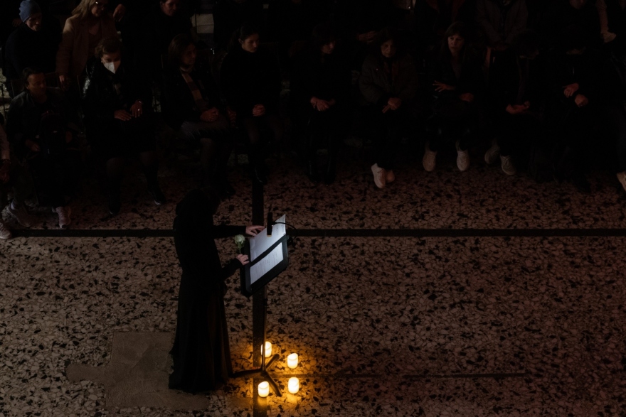 «Πόρνη προσήλθε Σοι» στο Παλαιό Χρηματιστήριο: Οι ύμνοι της Μεγάλης Τρίτης από τη MusicAeterna Byzantina