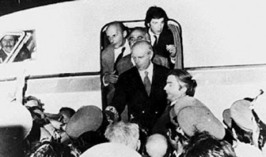 Η νομιμοποίηση του ΚΚΕ από τον Κωνσταντίνο Καραμανλή το 1974