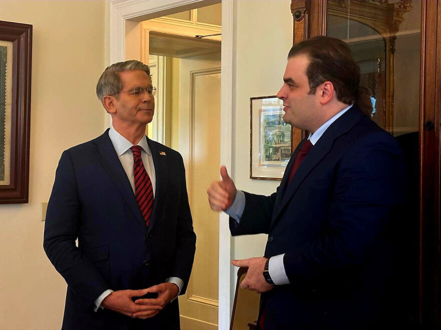 Συνάντηση Πιερρακάκη με τον υπουργό Οικονομικών των ΗΠΑ για δασμούς και επενδύσεις