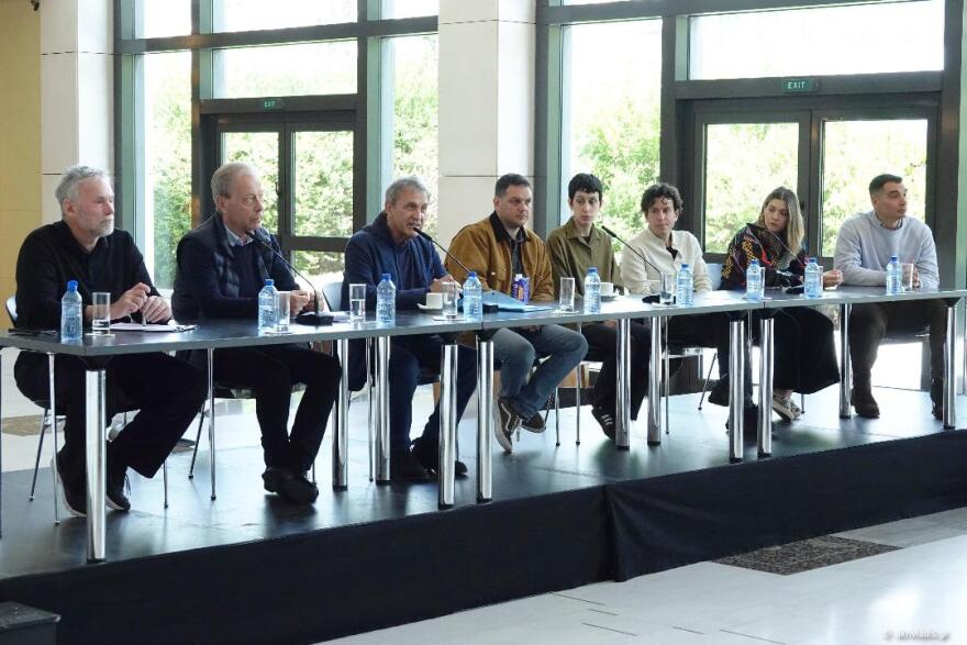Γιώργος Νταλάρας: Ήμουν πάντα φανατικός του ρεμπέτικου τραγουδιού αλλά εναντίον του ρεμπέτικου τρόπου ζωής