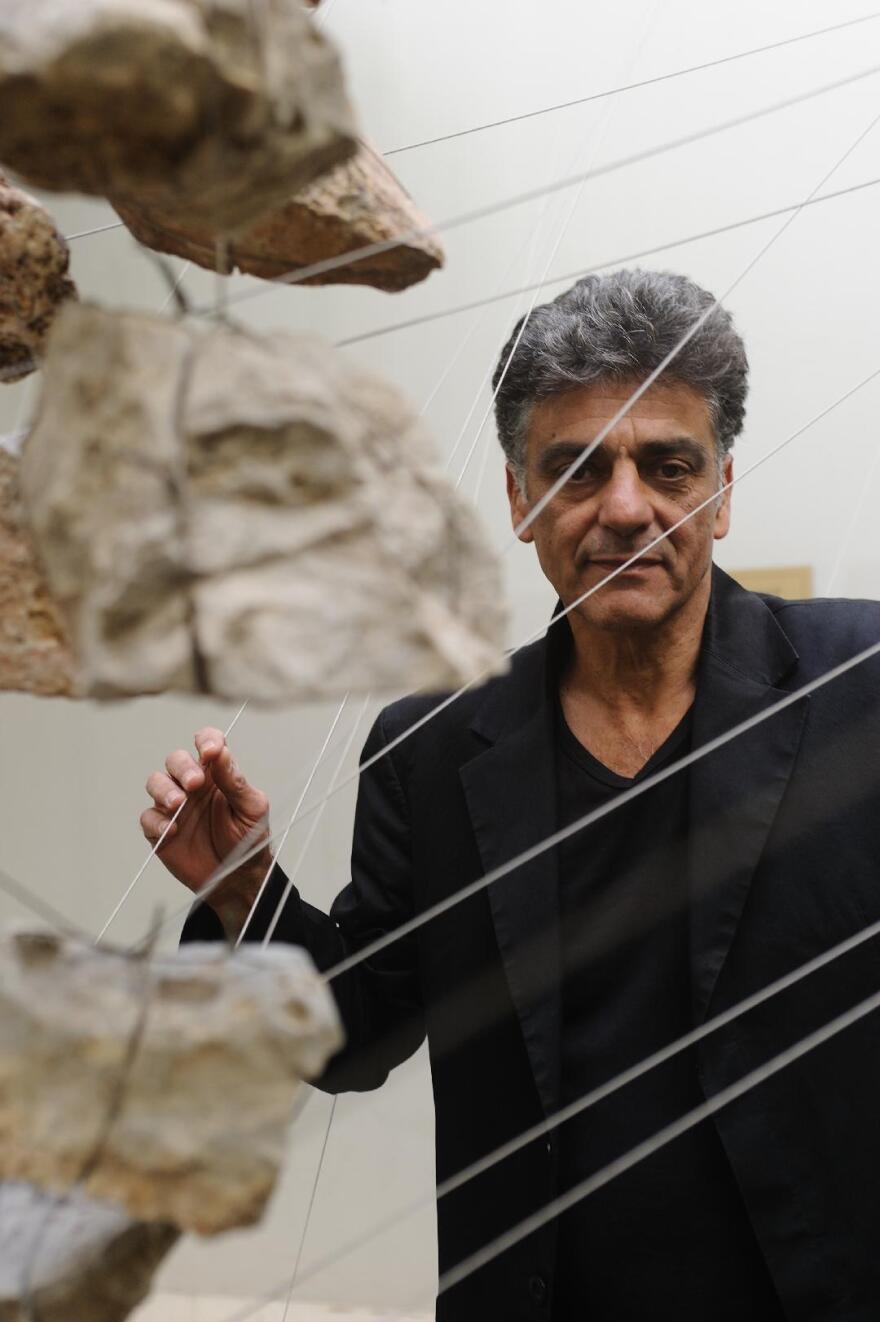 «Ο Ήλιος είναι Έλληνας»: Ένα νέο CD - βιβλίο από τον Γιάννη Ζουγανέλη και τον Μηνά Βιντιάδη