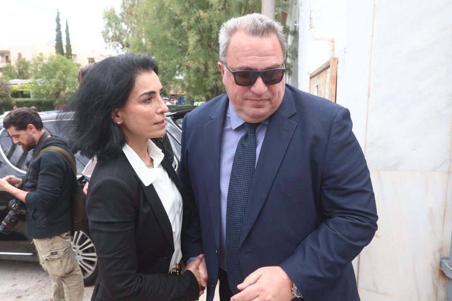 Πέτρος Μολυβιάτης: Με την ελληνική σημαία η σορός για την κηδεία