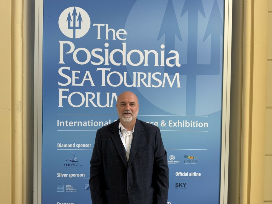 Check-in για super yachts στο Κέντρο Πολιτισμού Ίδρυμα Σταύρος Νιάρχος – Η Ritz-Carlton Yacht Collection αλλάζει τα δεδομένα