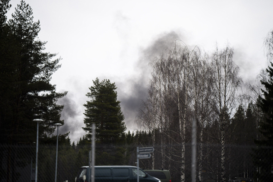  Συντριβή μαχητικού αεροσκάφους στη Φινλανδία - Ο πιλότος έκανε χρήση του συστήματος εκτίναξης με επιτυχία
