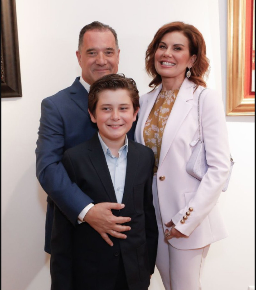 Θεόδωρος Μανωλίδης: Λαμπρά εγκαίνια για την αναδρομική του έκθεση  στην γκαλερί Tsantilis Art