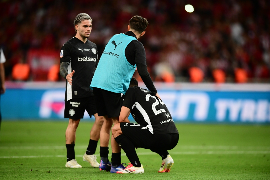 Απαρηγόρητοι οι παίκτες του ΟΦΗ μετά τη λήξη του τελικού - «Λύγισαν» Μπάκιτς, Νέιρα και Λαμπρόπουλος - Βίντεο