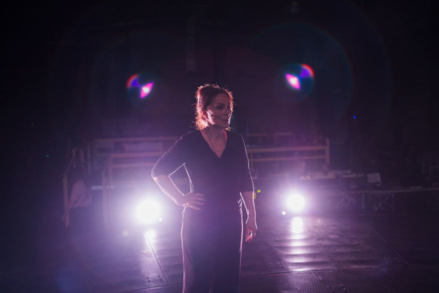 Αρχαίο Θέατρο Επιδαύρου: Μια διαφορετική «Αντιγόνη» με τη σκηνοθετική υπογραφή του διάσημου Γερμανού Ούλριχ Ράσε