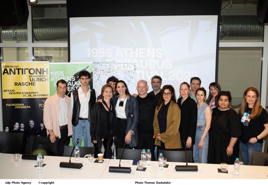 Αρχαίο Θέατρο Επιδαύρου: Μια διαφορετική «Αντιγόνη» με τη σκηνοθετική υπογραφή του διάσημου Γερμανού Ούλριχ Ράσε