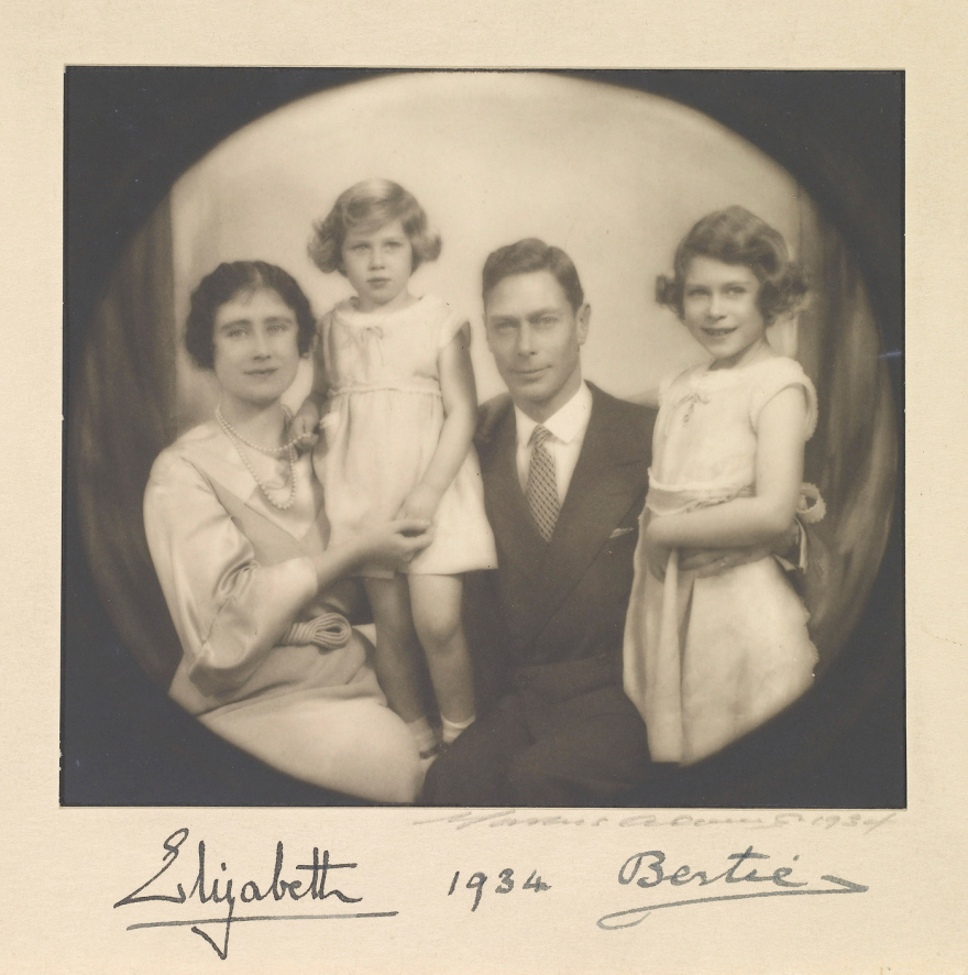 Royal Portraits: 100 χρόνια το στέμμα στον φακό