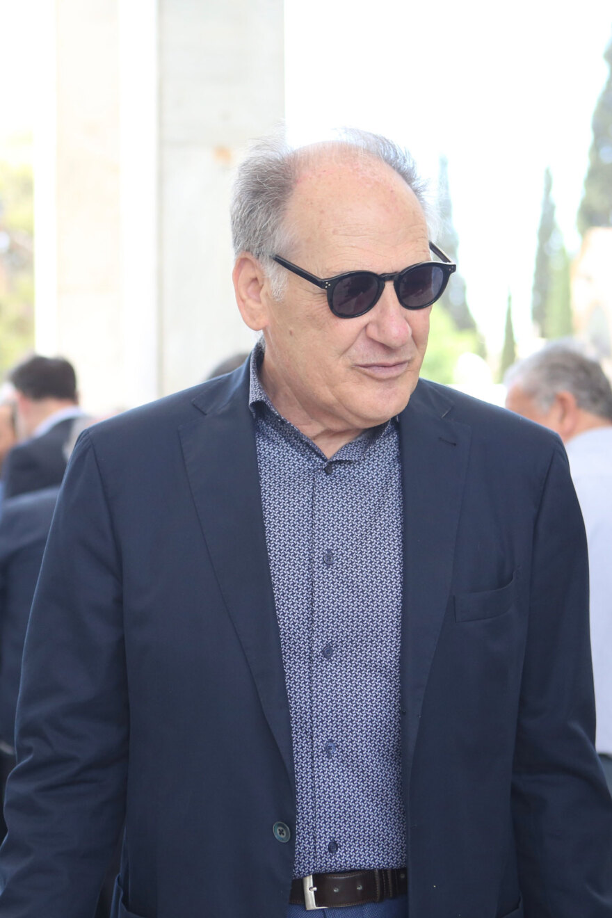 Χρήστος Ροκόφυλλος: Αυτήν την ώρα η κηδεία του πρώην υπουργού του ΠΑΣΟΚ