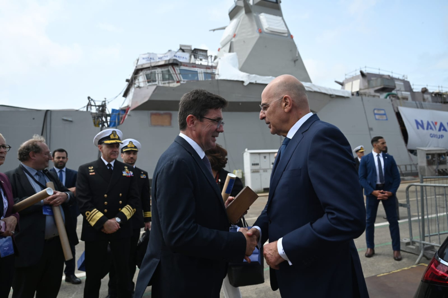 Καθέλκυση της φρεγάτας «Φορμίων»: Είναι μια μεγάλη στιγμή για τη χώρα, είπε ο Δένδιας