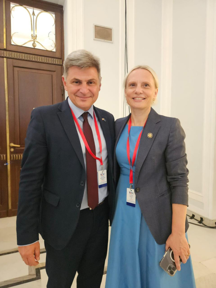 EU intervention for Defense in the Middle East was requested by Farantouris from the EU - USA Inter -Parliamentary Delegation in Warsaw