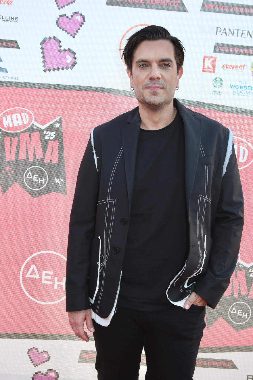 Mad VMA: Οι αφίξεις στο κόκκινο χαλί - Δείτε φωτογραφίες Mad VMA: Οι αφίξεις στο κόκκινο χαλί - Δείτε φωτογραφίες