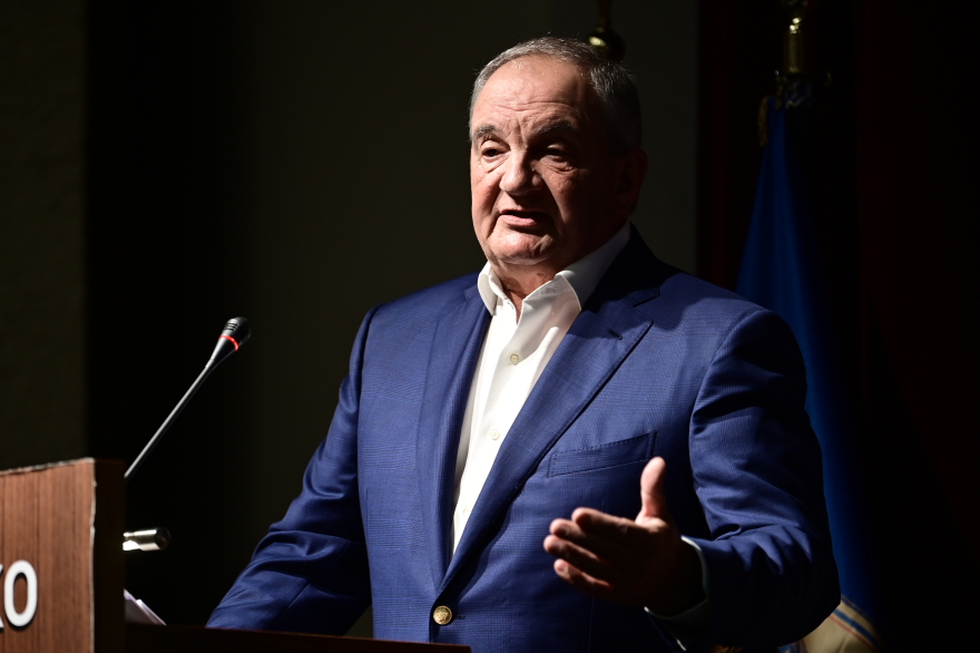 Η εκδήλωση στο Πολεμικό Μουσείο: Παραινέσεις από Καραμανλή, καταστροφολογία από Σαμαρά