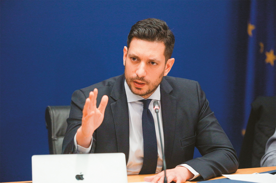 Σε εφαρμογή ο νέος ΚΟΚ: Στην Αθήνα κυκλοφορούν 10 αστικά λεωφορεία που... κόβουν κλήσεις σε ΙΧ