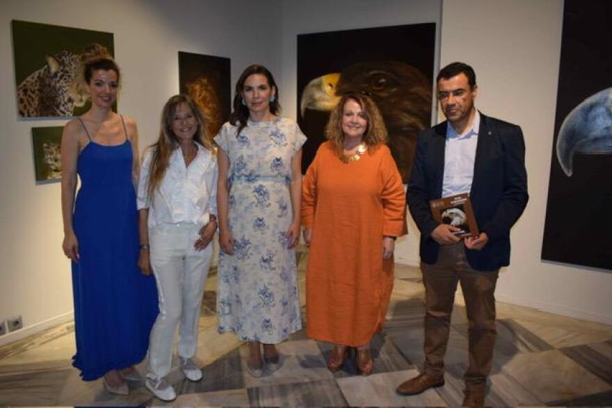 Όλγα Καραδήμου: Να σταματήσουμε την κακοποίηση και την εκμετάλλευση των ζώων 