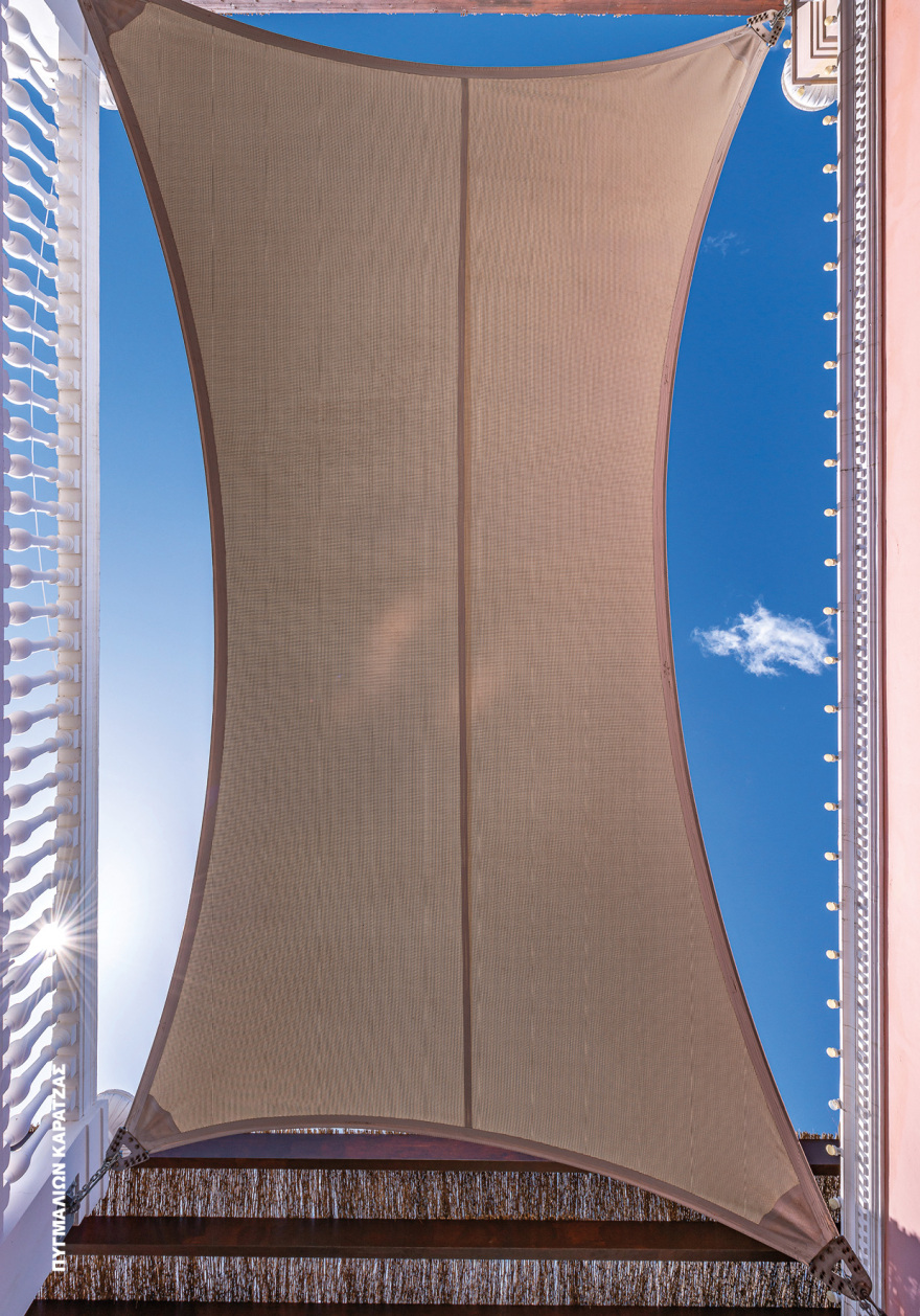 Έκθεση Φωτογραφίας από τη LAMDA Development στο Πρώην Δημόσιο Καπνεργοστάσιο
