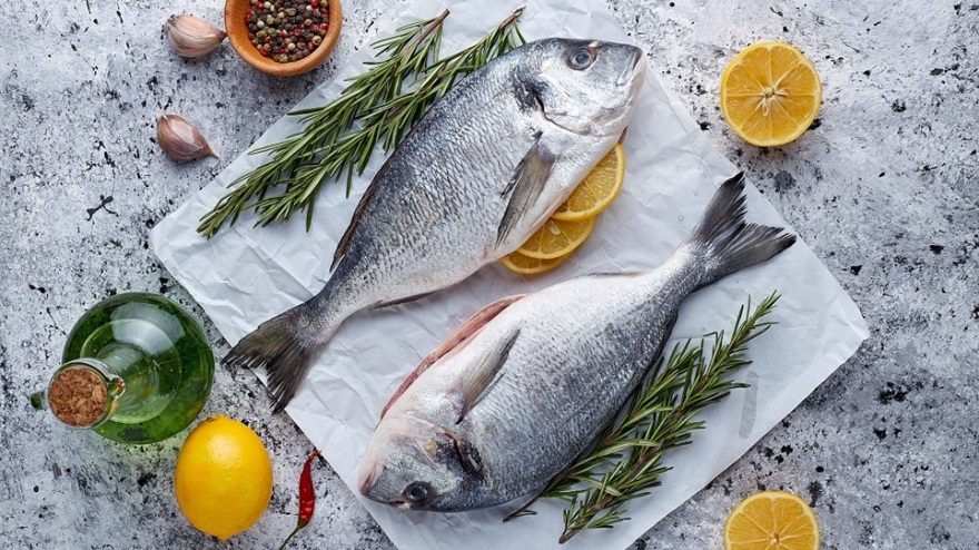 Οι τροφές που κάνουν κάποιον να μυρίζει πιο ελκυστικά - Ανάμεσά τους είναι και το σκόρδο