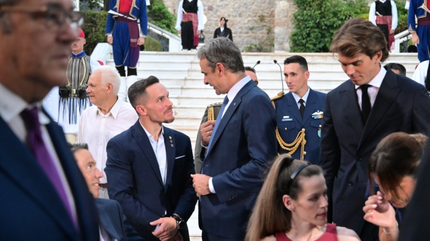 Η τοξικότητα στο δημόσιο διάλογο βάρυνε το κλίμα στην 51η Επέτειο για την αποκατάσταση της Δημοκρατίας στο Προεδρικό