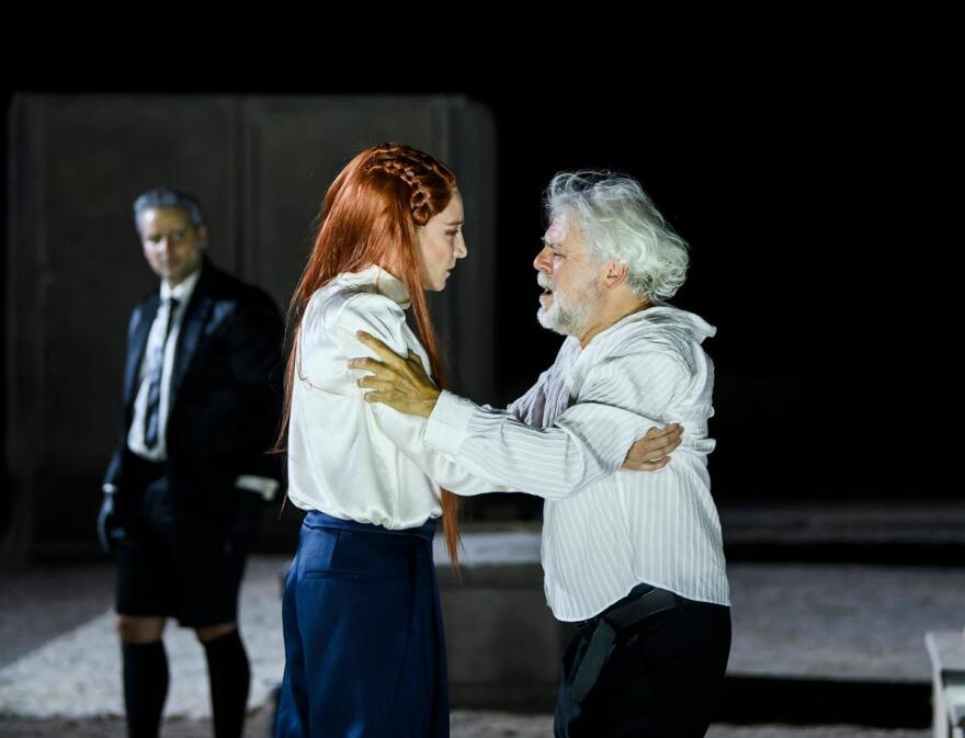 Αρχαίο Θέατρο Επιδαύρου: Επί πέντε λεπτά όρθιο χειροκροτούσε το κοινό τους δύο «Οιδίποδες» του Γιάννη Χουβαρδά