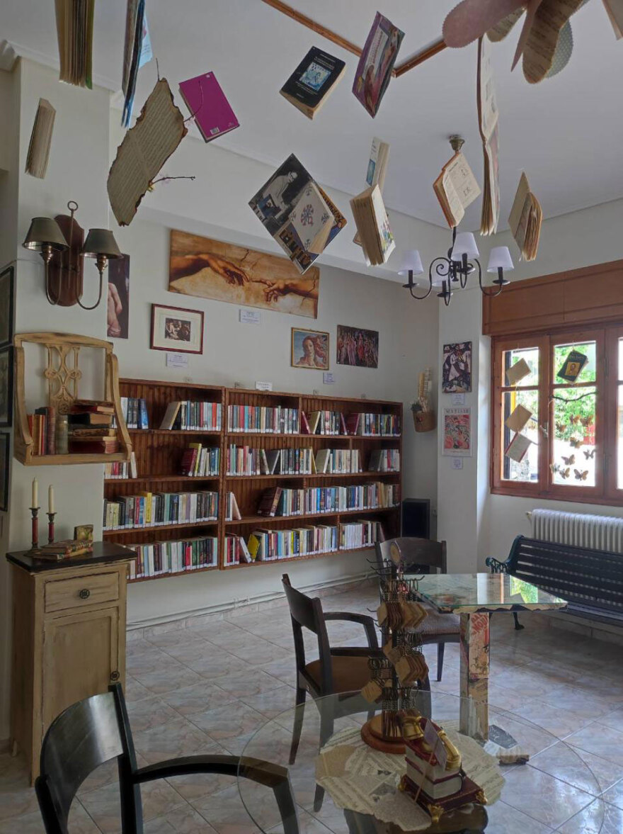 Μία νέα βιβλιοθήκη «ζωντανεύει» το Κρίκελλο Ευρυτανίας 