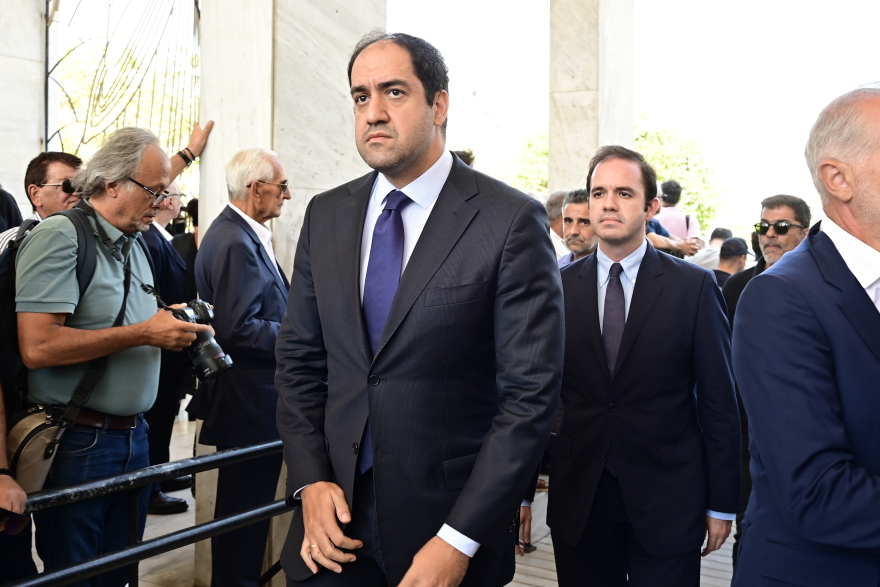 Κηδεία Λένας Σαμαρά: Ράγισαν καρδιές στο τελευταίο αντίο - «Πνοή αγάπης που γέμιζε τη ζωή μας»