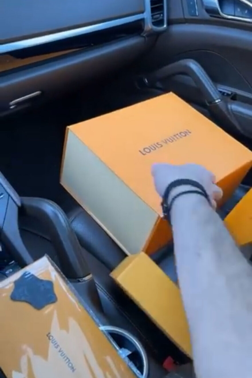 Η Lamborghini, το Rolex και οι αναρτήσεις του Βαγγέλη Μπαταρλή που τον έβαλαν στο μικροσκόπιο των αδιάφθορων της ΕΛ.ΑΣ