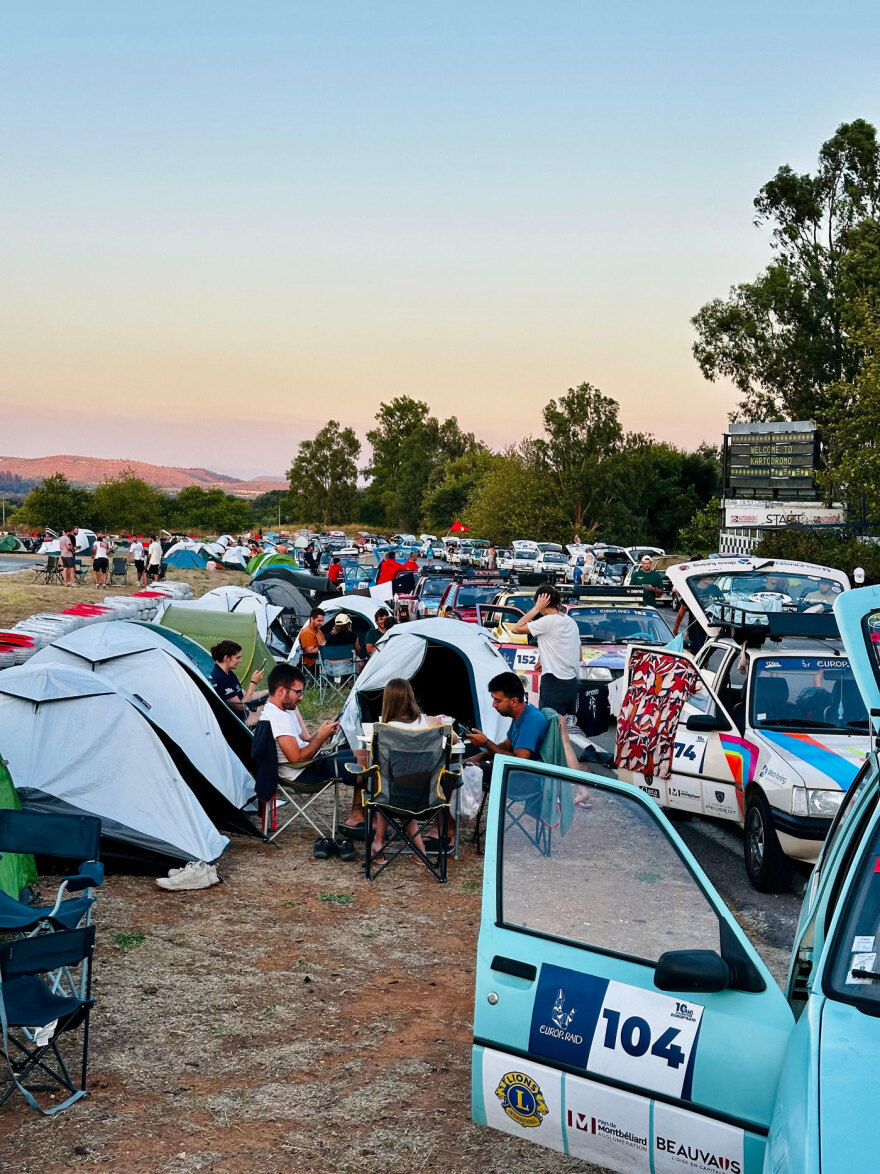 Το ευρωπαϊκό road trip που έφερε 700 Γάλλους ταξιδιώτες στις Αφίδνες
