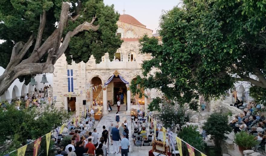 Δεκαπενταύγουστος: Με λαμπρότητα ο εορτασμός στην Παναγία της Τήνου